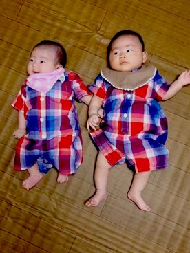 「アイテム（ロンパース、レッド系）」を使った、✳︎kaori✳︎さん（キッズ・70cm）の冬コーディネート