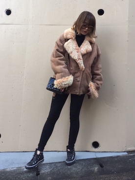 「サングラス」｜「アイテム（ムートンコート）」を使った、ayayaka1019さん（レディース・158cm）の冬コーディネート
