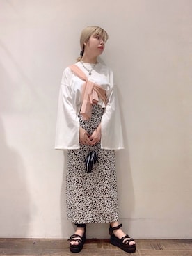 「ジーナシス」｜「アイテム（その他）」を使った、RIKOさん（レディース・163cm）の春コーディネート