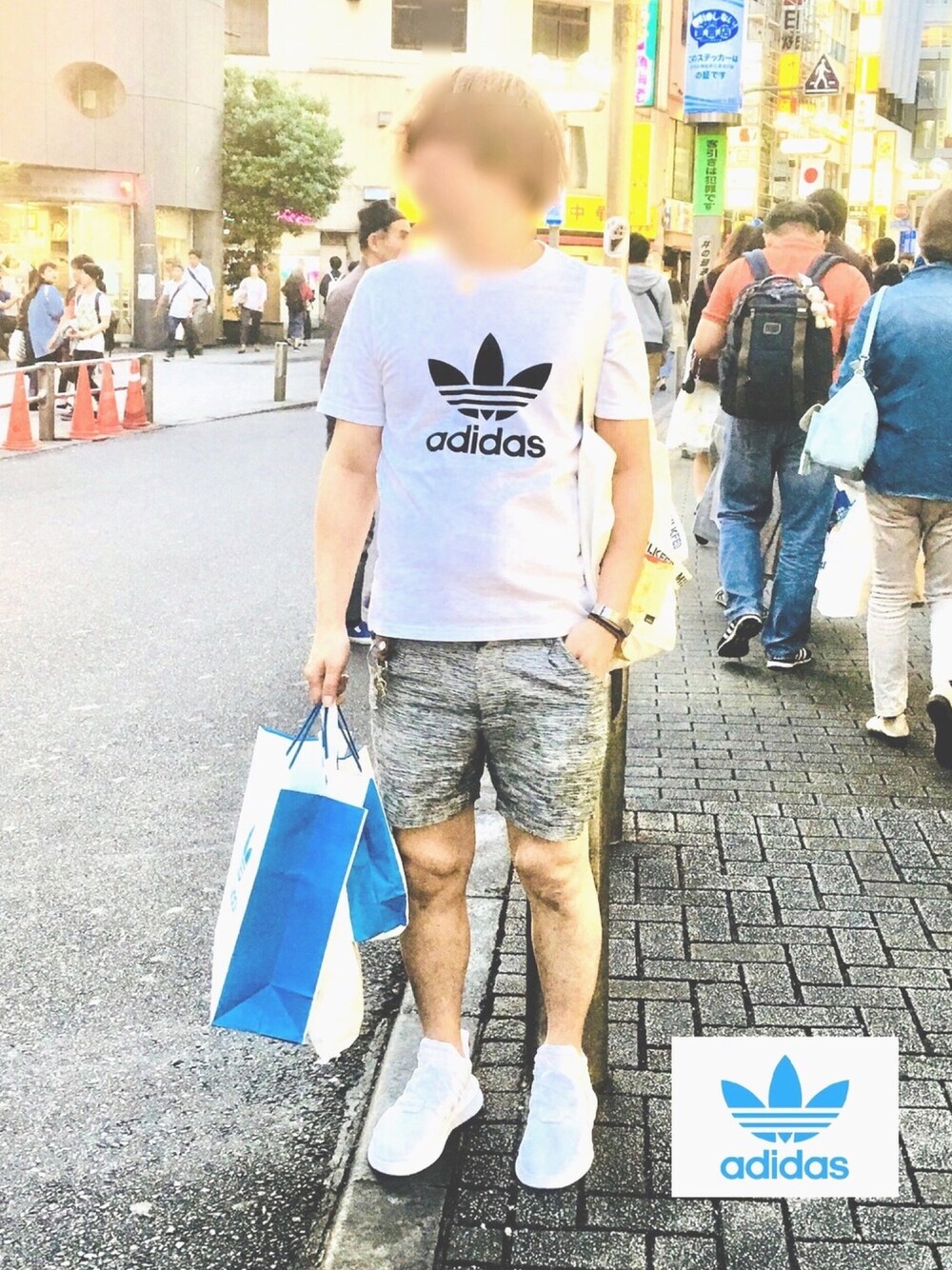 「夏コーデ、肌ウーノ、ＧＷ、PR、adidas、adidas originals、adidasフェス2018夏」｜「adidasのオリジナルス トレフォイルTシャツ [TREFOIL TEE]（Tシャツ/カットソー、ホワイト系）」を使った、LiME(松尾 頼武)作曲家さん（メンズ・163cm）の春コーディネートの1枚目の写真