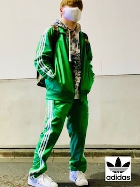 「Rodeo Crowns（ロデオクラウンズ）のアイテム（バッグ）」を使った、LiME(松尾 頼武)作曲家さん（メンズ・164cm）の冬コーディネート