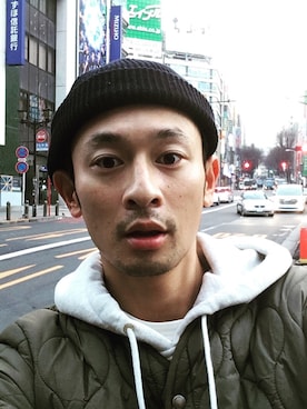 「SON OF THE CHEESE（サノバチーズ）のアイテム（帽子）」を使った、junya_kasugaさん（メンズ・180cm）の冬コーディネート