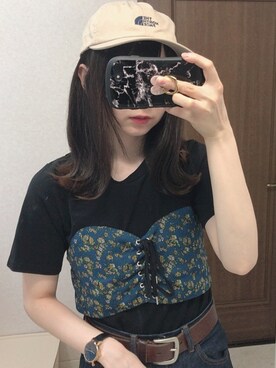 「小花柄」｜「アイテム（キャップ）」を使った、リホリホさん（レディース・157cm）の夏コーディネート