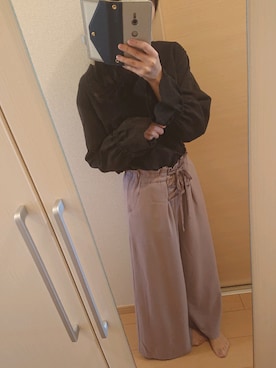 「MAJESTIC LEGON（マジェスティックレゴン）のレースアップワイドパンツ（その他パンツ、ピンク系）」を使った、ごまさん（レディース・157cm）の春コーディネート