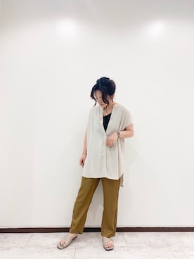 「Aunt Marie's（アントマリーズ）のAUNT MARIE'S ハーフスリーブバックスリットシャツ（シャツ/ブラウス）」を使った、keiei*さん（レディース・158cm）の夏コーディネート