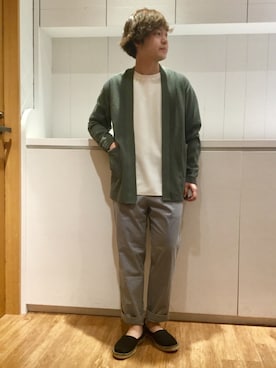 「ノーカラー」｜「アイテム（その他シューズ）」を使った、いしかわさん（メンズ・168cm）の春コーディネート