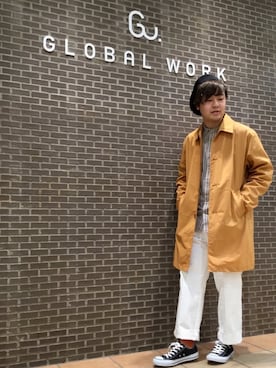 「黒コンバース」｜「アイテム（ステンカラーコート）」を使った、いしかわさん（メンズ・168cm）の春コーディネート