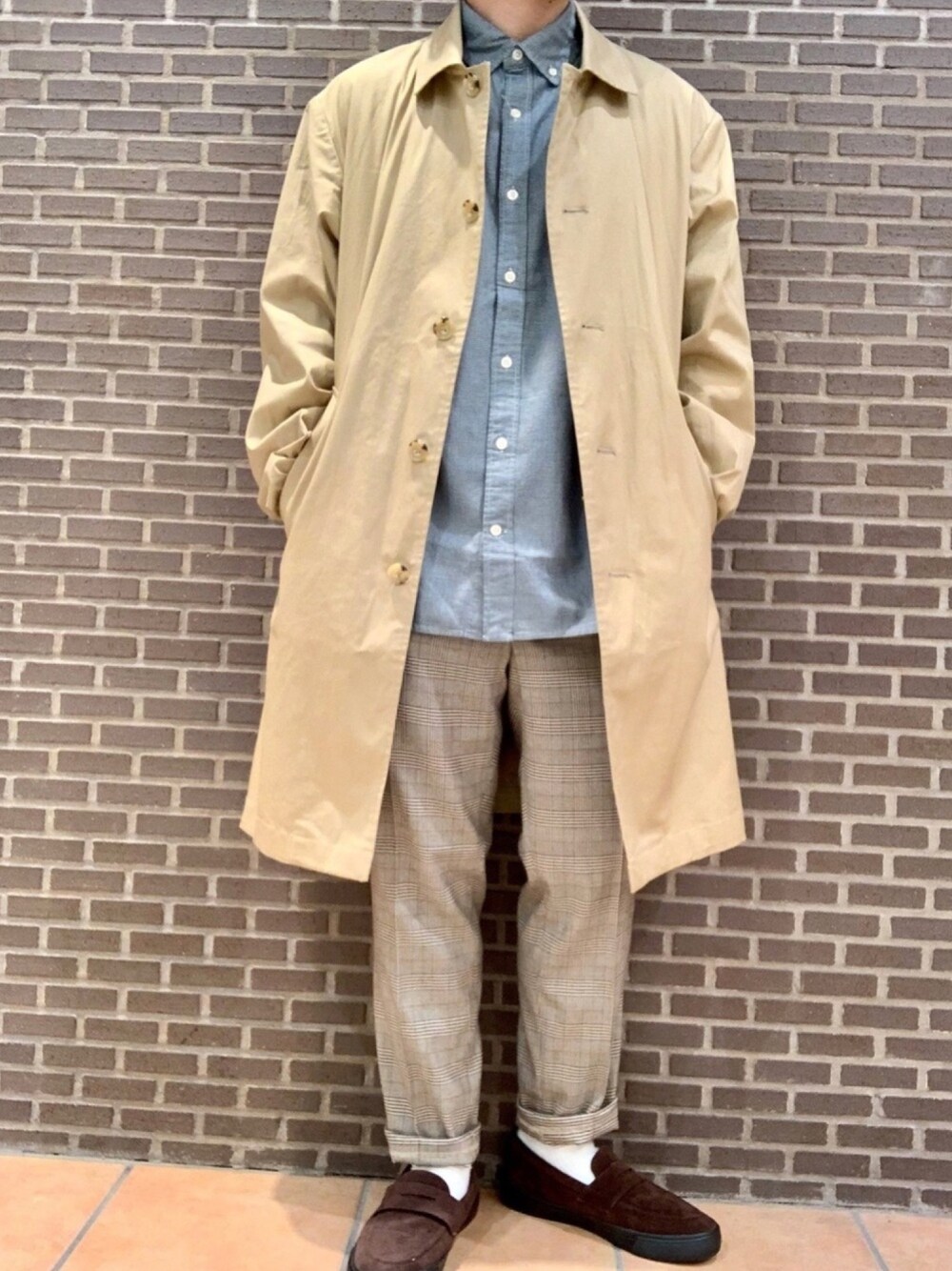 21年春夏秋冬デニムシャツ着こなしコーデが知りたい デニムシャツ ワンピースコーデも Unisize ユニサイズ