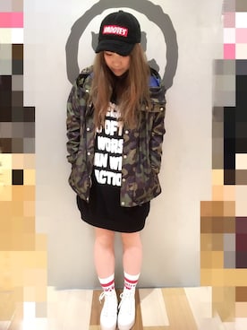 「ナイロンパーカー」｜「アイテム（ワンピース）」を使った、まつださん（レディース・155cm）の冬コーディネート