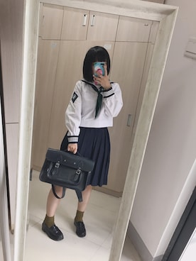 「アイテム（メッセンジャーバッグ、ブルー系）」を使った、doctorpanddaさん（レディース・159cm）の秋コーディネート