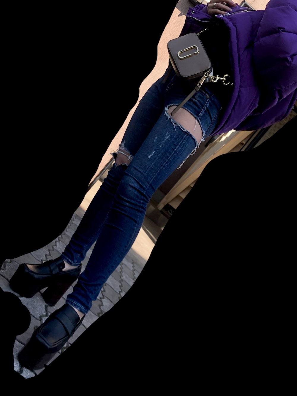 「GYDA、EMODA、jouetie」｜「GYDAのSIDE RIPPED スキニーデニムパンツ（デニムパンツ、ブルー系）」を使った、pichanさん（レディース・164cm）の冬コーディネートの1枚目の写真