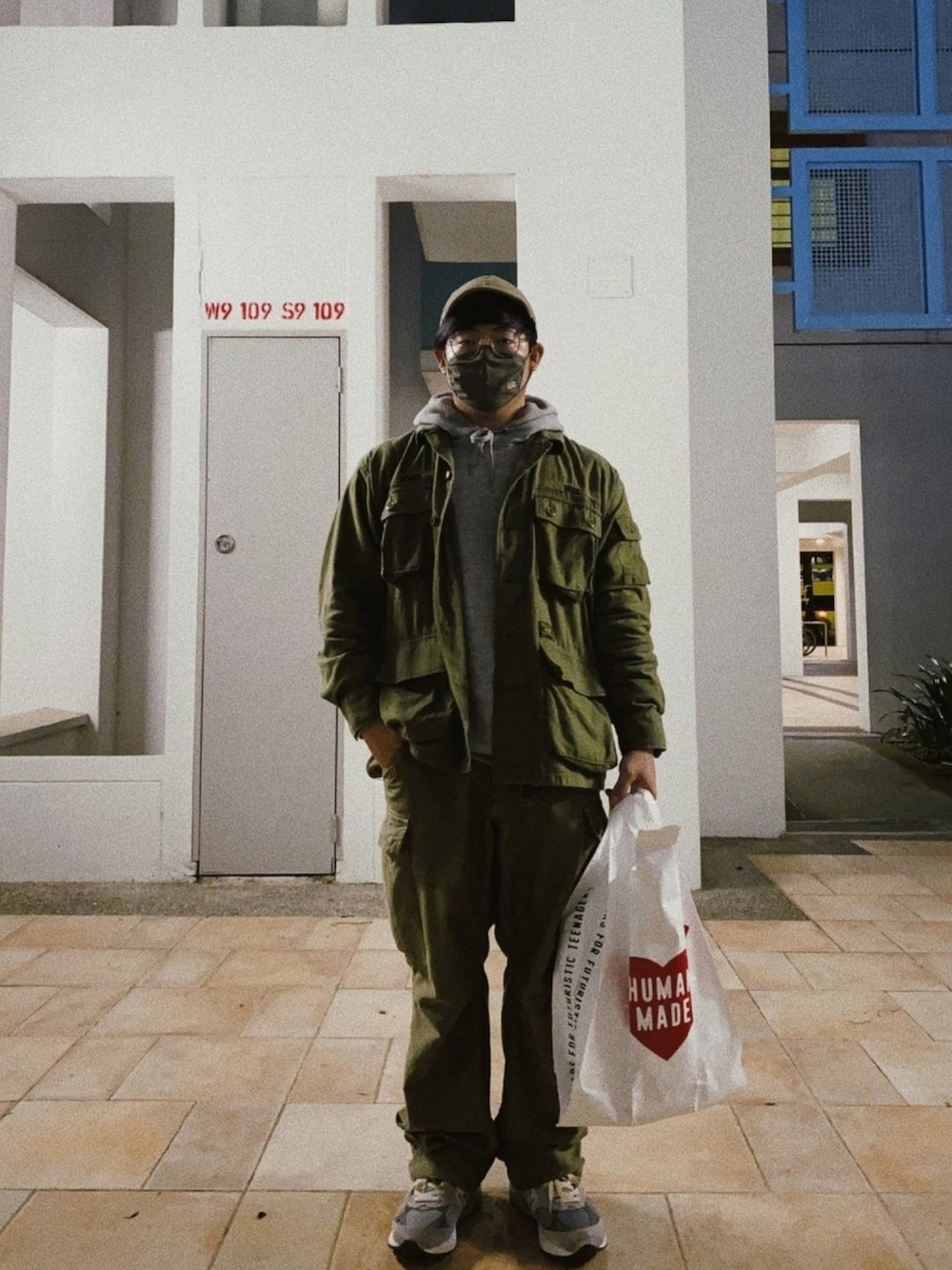 「military、nigelcabourn、HUMAN MADE、visvim、UNIQLO、NEWBALANCE、newbalance993、ZOFF、ootd」｜「Nigel CabournのNIGEL CABOURN × LYBRO / メカニック キャップ ＜UNISEX＞（キャップ、グリーン系）」を使った、thinkchinkさん（メンズ・169cm）の春コーディネートの1枚目の写真