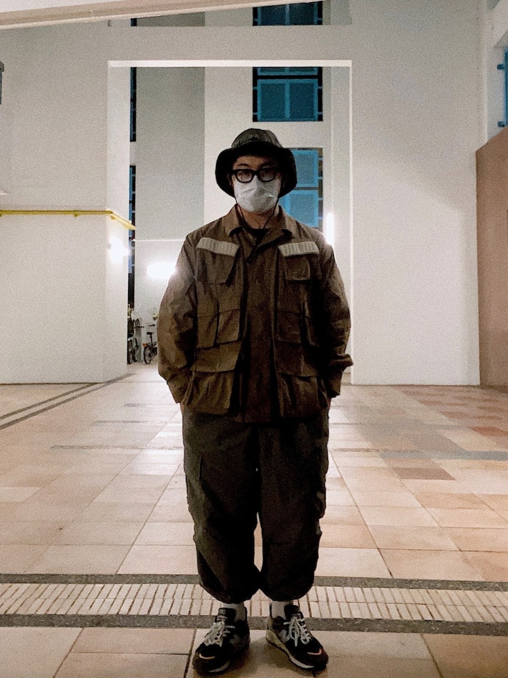 「ootd、military、milwear、wtaps、wtaps_daliypics、UNIQLO U、madness、New Balance、990v2、NEW ERA」｜「EFFECTORのMunakata Optical Frames（メガネ、ブラック系）」を使った、thinkchinkさん（メンズ・169cm）の春コーディネートの1枚目の写真