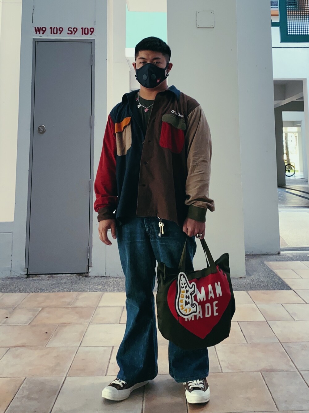 「ootd、HUMAN MADE、Levi's、Levis684、bellbottoms、LouisVuitton、Americana、vintage、casual」｜「Airinumのアイテム（マスク、ブルー系）」を使った、thinkchinkさん（メンズ・169cm）の春コーディネートの1枚目の写真