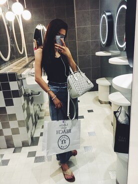 「Abercrombie&Fitch（アバークロンビーアンドフィッチ）のアイテム（ワンピース/ドレス）」を使った、amyさん（レディース・155cm）の夏コーディネート