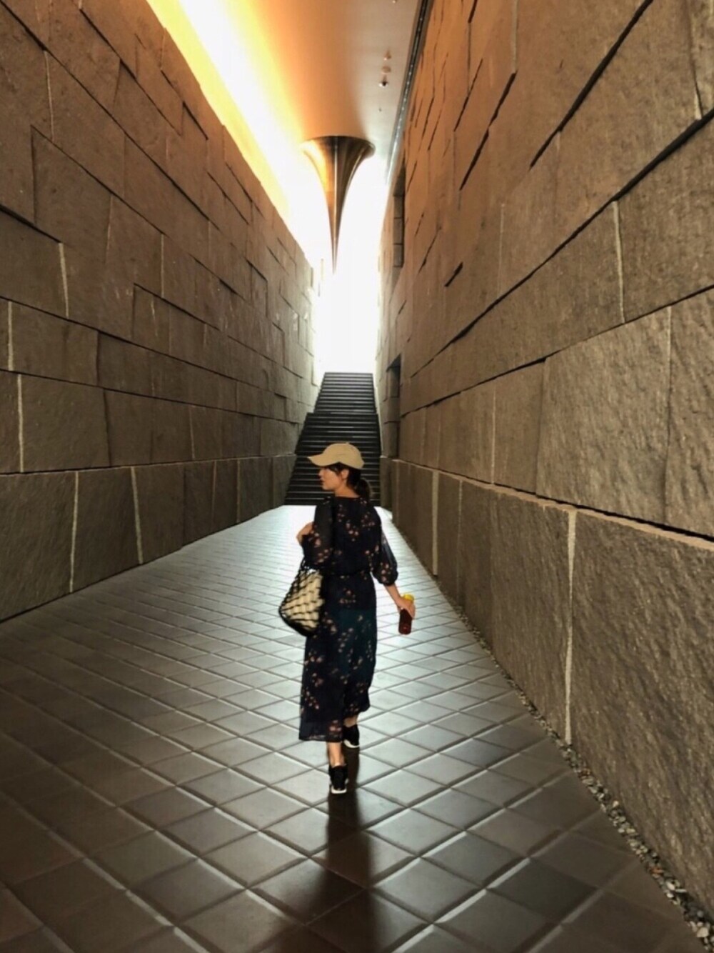 「夏セールで買いました、旅行、ワンピース、キャップ、おしゃれさんと繋がりたい、厚底サンダル」｜「newhattanのニューハッタンキャップ（キャップ、グリーン系）」を使った、mikamoさん（レディース・158cm）の夏コーディネートの1枚目の写真