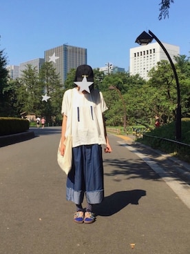 「ジョジョの奇妙な冒険（ジョジョノキミョウナボウケン）のアイテム（キャップ）」を使った、アオハルさん（レディース・163cm）の夏コーディネート