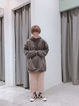 「SEVENDAYS=SUNDAY（セブンデイズサンデイ）のアイテム（パーカー）」を使った、うっちーさん（レディース・152cm）の冬コーディネート
