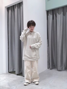 「SEVENDAYS=SUNDAY（セブンデイズサンデイ）のアイテム（パーカー）」を使った、うっちーさん（レディース・152cm）の春コーディネート