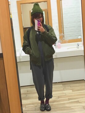 「rivet & surge（リベットアンドサージ）のアイテム（サロペット/オーバーオール）」を使った、orcaさん（レディース・159cm）の冬コーディネート