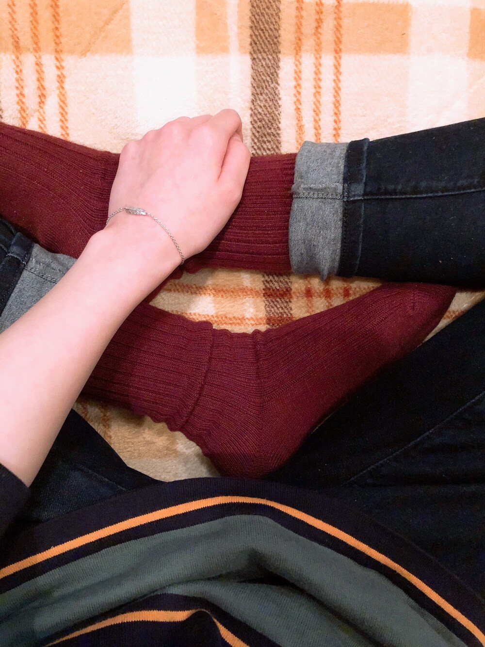 「UNIQLOのヒートテックソックス（ケーブル･2足組）（レギンス/スパッツ、レッド系）」を使った、ゆしゅりがぁさん（レディース・166cm）の冬コーディネートの1枚目の写真