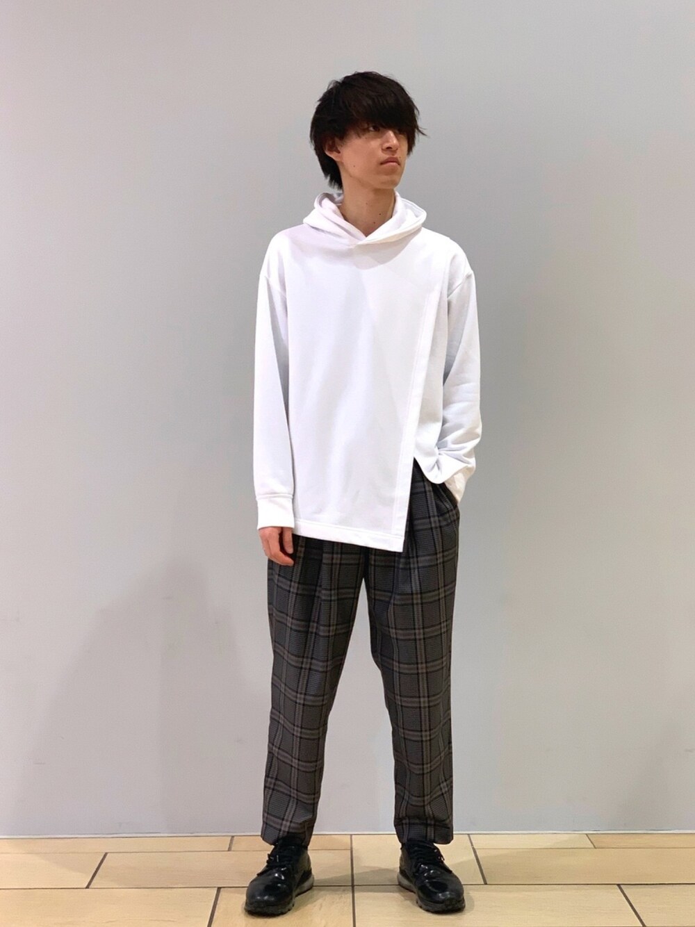 CULLNI（クルニ）の「アシンメトリーフードパーカ（パーカー）」 - WEAR