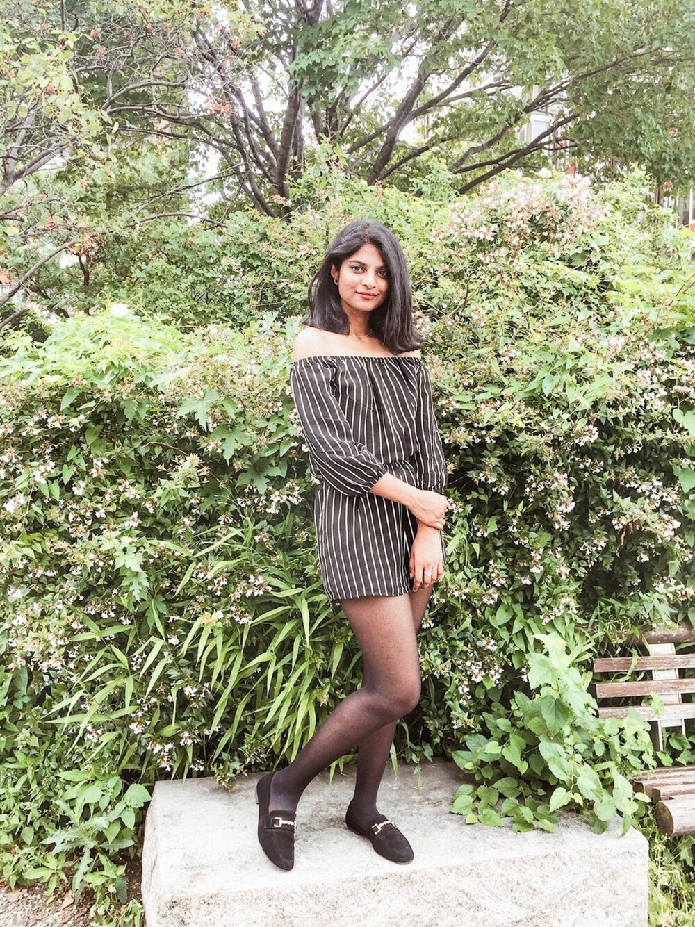 「stripes、f21xme、NYCstyle、tb、outfit、WEAR」｜「FOREVER 21のアイテム（ワンピース/ドレス、その他）」を使った、ShatabdiKathaさん（レディース・160cm）の春コーディネートの1枚目の写真
