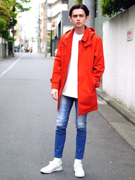 「テラコッタ」｜「アイテム（ステンカラーコート）」を使った、Revo.さん（メンズ・182cm）の秋コーディネート