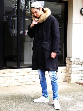 「ブラック」｜「アイテム（モッズコート）」を使った、Revo.さん（メンズ・182cm）の冬コーディネート