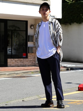 「BENDER TOKYO（ベンダートウキョウ）のアイテム（パンツ）」を使った、Revo.さん（メンズ・182cm）の夏コーディネート