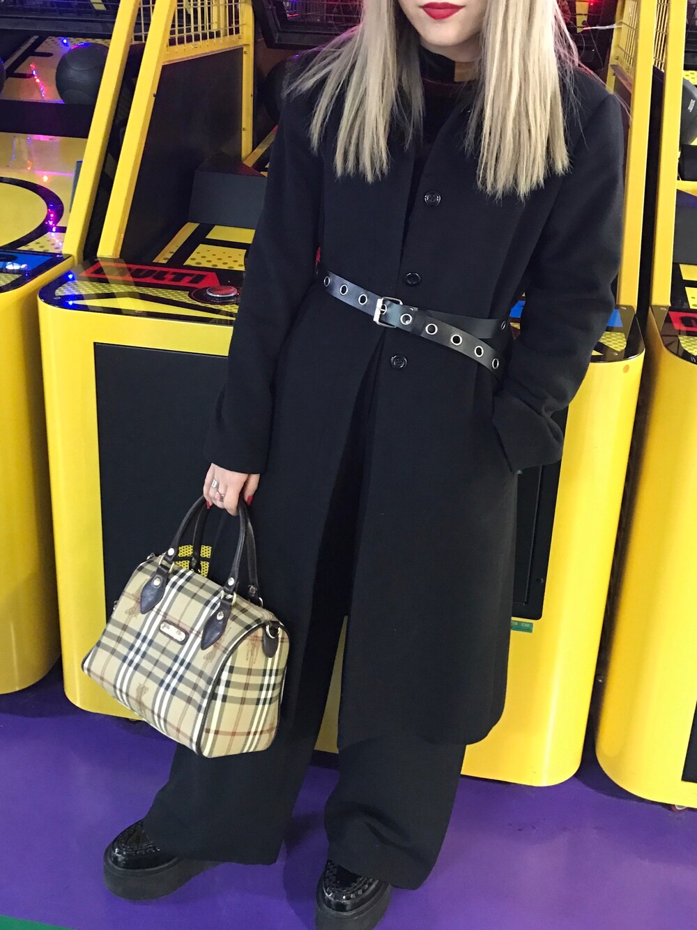 「black、Ralph Lauren、used、outfit、fashion、パンツスタイル」｜「POLO RALPH LAURENのアイテム（バッグ、ベージュ系）」を使った、KAEDEさん（レディース・154cm）の春コーディネートの1枚目の写真