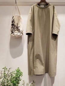 BEARDSLEY（ビアズリー）の「サイドボックスタックワンピース