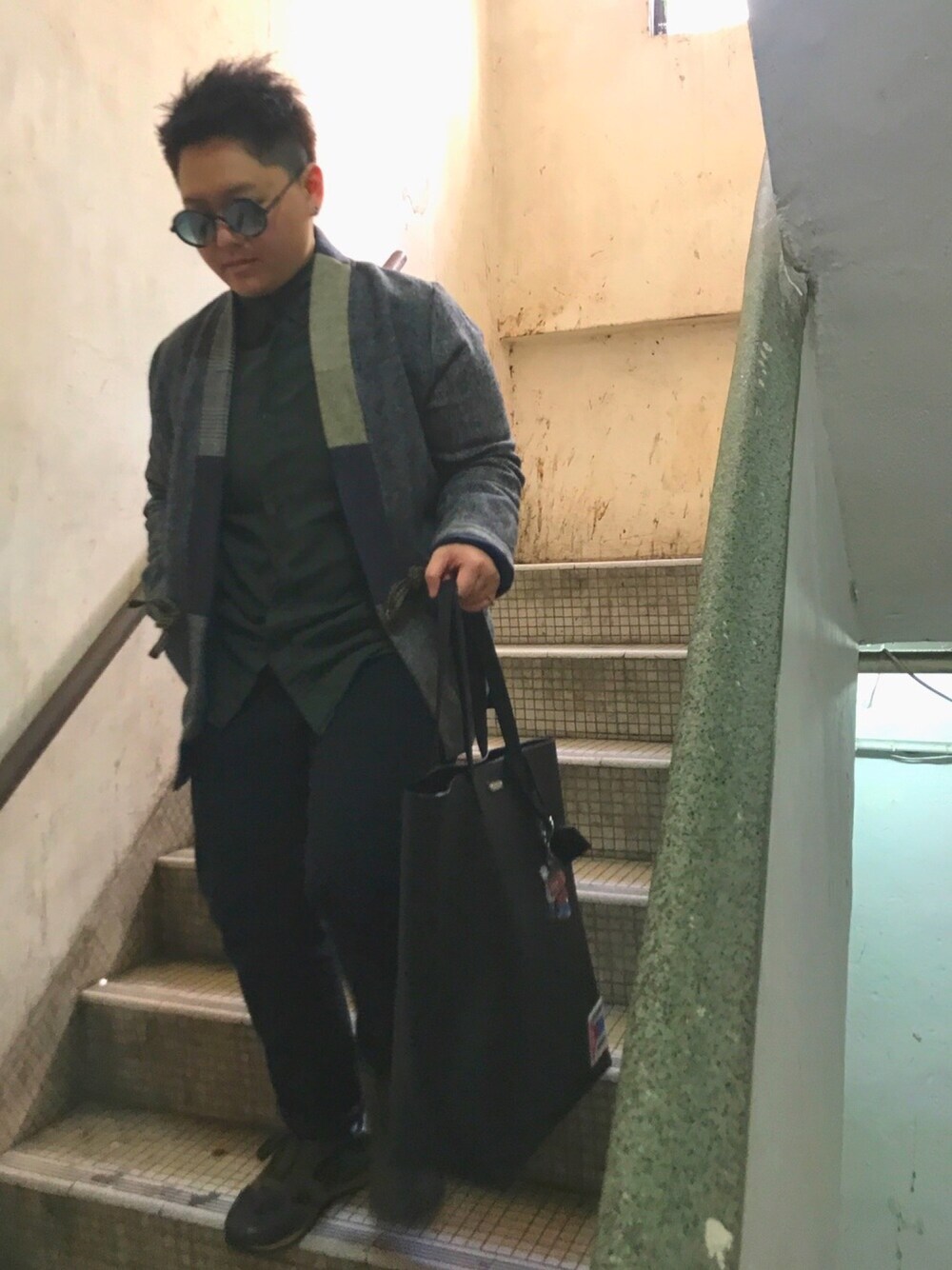 「kimono、valentino、saint laurent paris、green、VINTAGE、gentlemonster、Hong Kong」｜「gentle monsterのアイテム（サングラス、ブラック系）」を使った、daibo zi さん（レディース・152cm）の冬コーディネートの1枚目の写真
