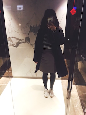 「MUJI Labo（ムジラボ）のアイテム（Tシャツ/カットソー、ブルー系）」を使った、Jocelyn Chenさん（レディース）の冬コーディネート