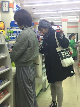 「I am I in fact...（アイアムアイインファクト）のアイテム（ピーコート）」を使った、Jocelyn Chenさん（レディース・169cm）の春コーディネート