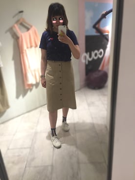 「tout a coupのアイテム（スカート、ベージュ系）」を使った、Jocelyn Chenさん（レディース）の春コーディネート