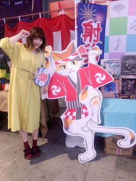 「BIRKENSTOCK（ビルケンシュトック）のアイテム（モカシン/デッキシューズ、ブラック系）」を使った、Jocelyn Chenさん（レディース）の夏コーディネート