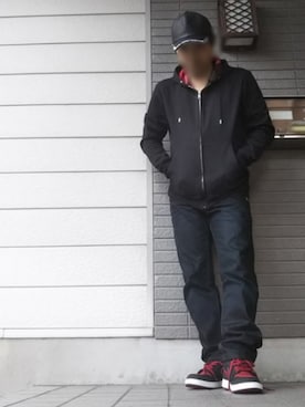「BLACK LABEL CRESTBRIDGE（ブラックレーベル・クレストブリッジ）のアイテム（パーカー）」を使った、風のナオヤ  相互さん（メンズ・165cm）の春コーディネート