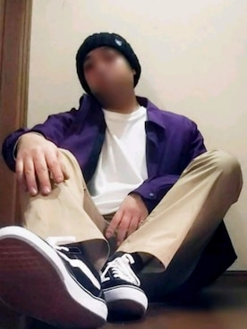 「ベージュパンツ」｜「アイテム（その他アウター）」を使った、風のナオヤ  相互さん（メンズ・165cm）の春コーディネート