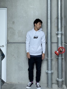 「アイテム（マウンテンパーカー、ホワイト系）」を使った、Nathan🇦🇺🐨さん（メンズ・170cm）の春コーディネート