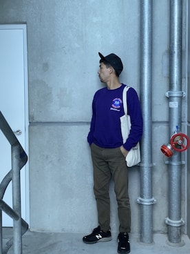 「ブラウンパンツ」｜「アイテム（キャップ）」を使った、Nathan🇦🇺🐨さん（メンズ・170cm）の夏コーディネート