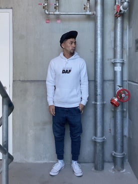 「アイテム（マウンテンパーカー、ホワイト系）」を使った、Nathan🇦🇺🐨さん（メンズ・170cm）の夏コーディネート