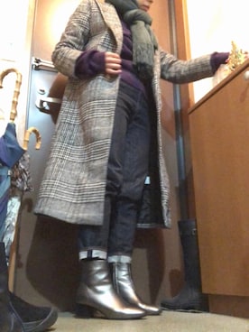 「シルバーシューズ」｜「アイテム（チェスターコート）」を使った、yoyoさん（レディース・160cm）の冬コーディネート