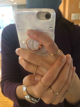 「KBF+（ケービーエフプラス）のアイテム（リング）」を使った、yoyoさん（レディース・161cm）の冬コーディネート