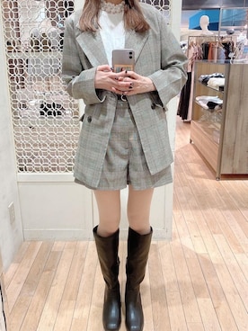 「MAJESTIC LEGON（マジェスティックレゴン）のアイテム（テーラードジャケット）」を使った、めめさん（レディース・162cm）の秋コーディネート