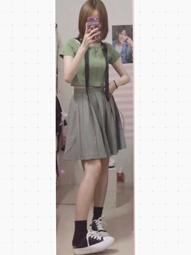 「MOUSSY（マウジー）のアイテム（Tシャツ/カットソー、グリーン系）」を使った、karappoさん（レディース・157cm）の秋コーディネート