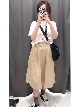 「UNIQLO（ユニクロ）のアイテム（Tシャツ/カットソー、ホワイト系）」を使った、karappoさん（レディース・157cm）の夏コーディネート