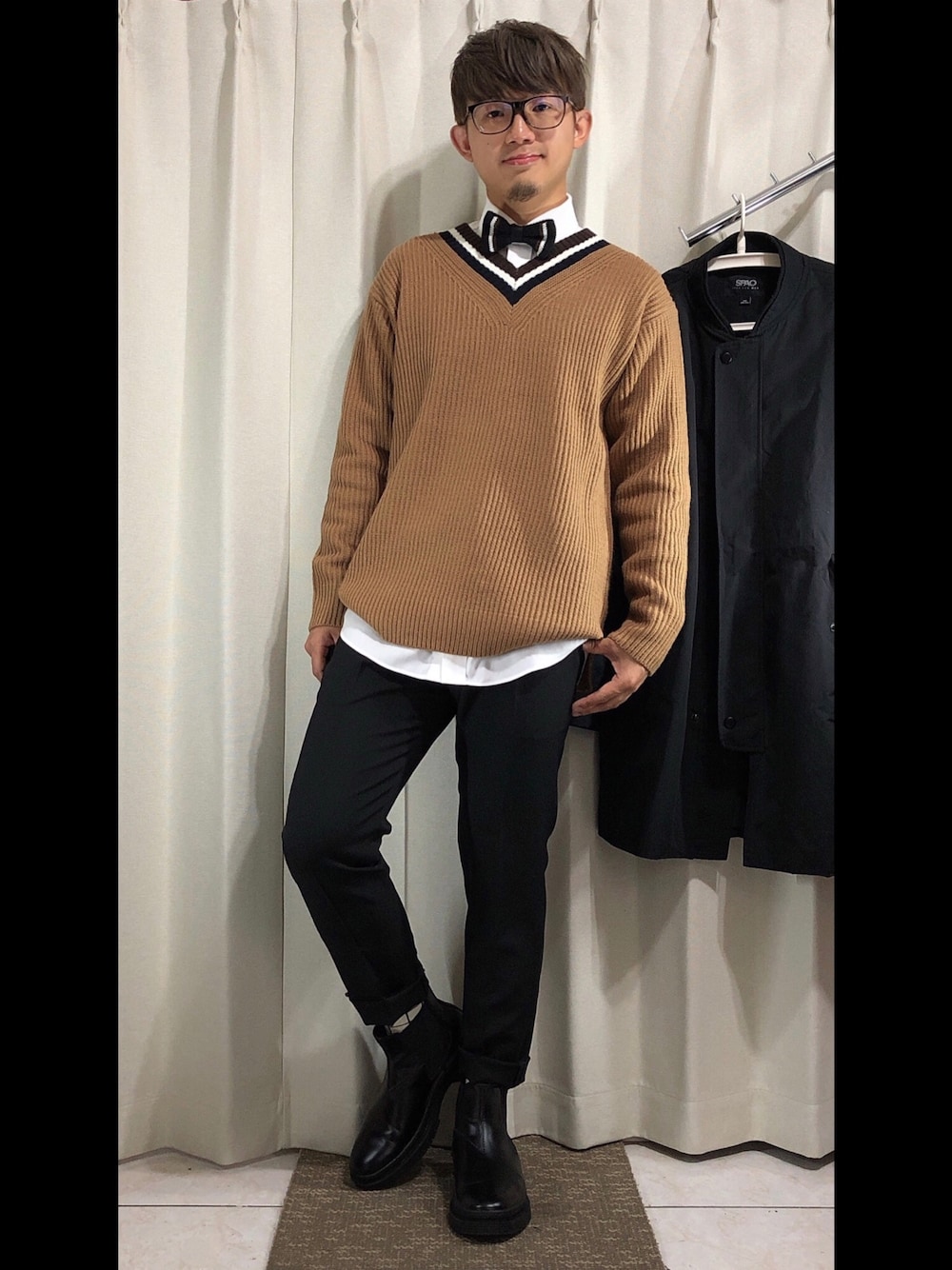 「H:CONNECTのアイテム（トップス、ブラウン系）」を使った、mikechungさん（メンズ・163cm）の春コーディネートの1枚目の写真