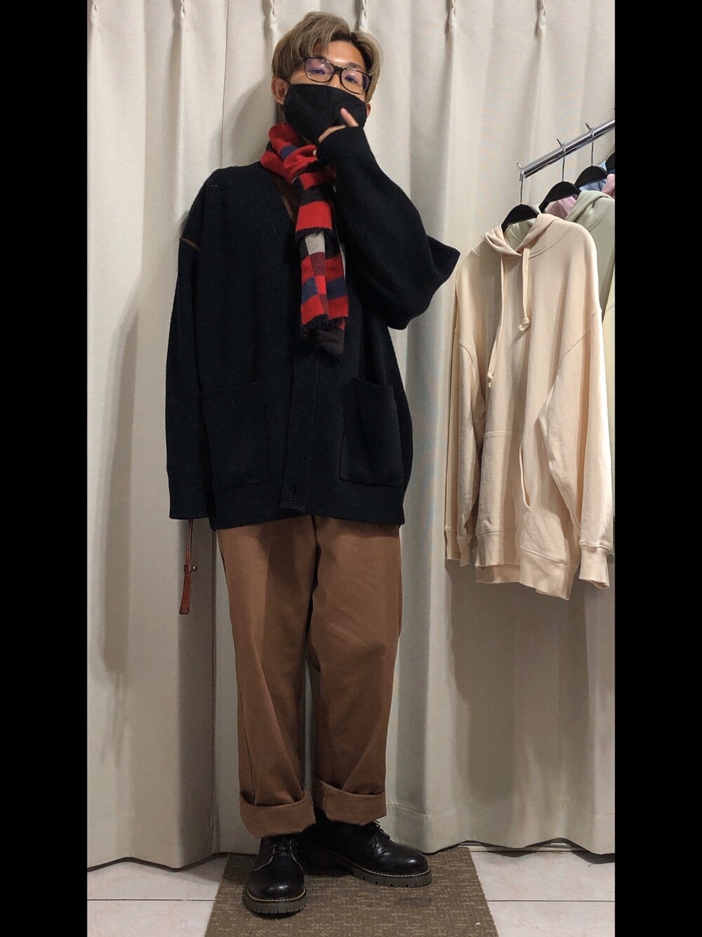 「H:CONNECTのアイテム（アンサンブル、ブラック系）」を使った、mikechungさん（メンズ・163cm）の春コーディネートの1枚目の写真