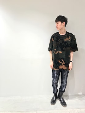 「Sacai（サカイ）のアイテム（Tシャツ/カットソー）」を使った、Muraiさん（メンズ・173cm）の夏コーディネート